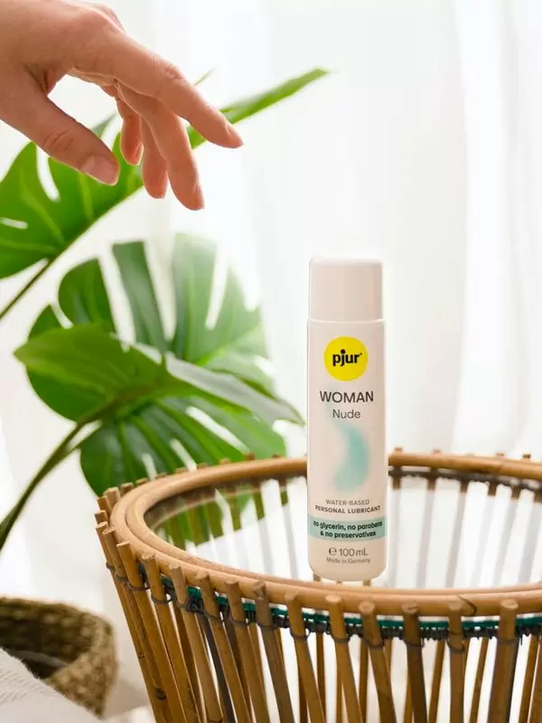 Интимный лубрикант pjur Woman Nude на водной основе, 250 мл