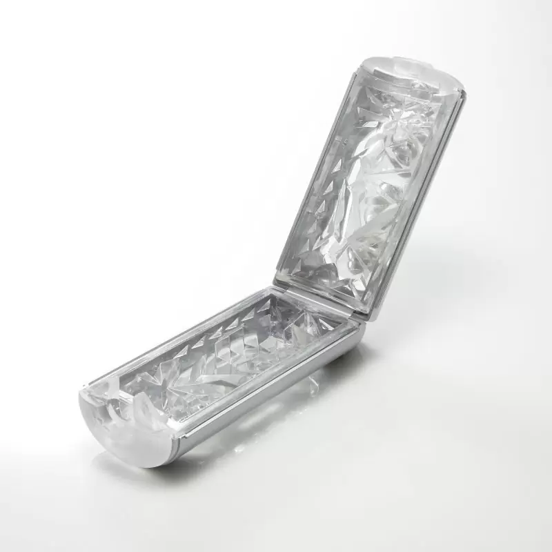 Мастурбатор премиум класса Tenga Flip Hole Silver – серебристый