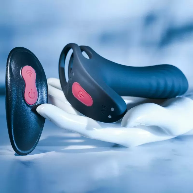 Эрекционное кольцо-сбруя с пультом ДУ Zero Tolerance VIBRATING GIRTH ENHANCER 