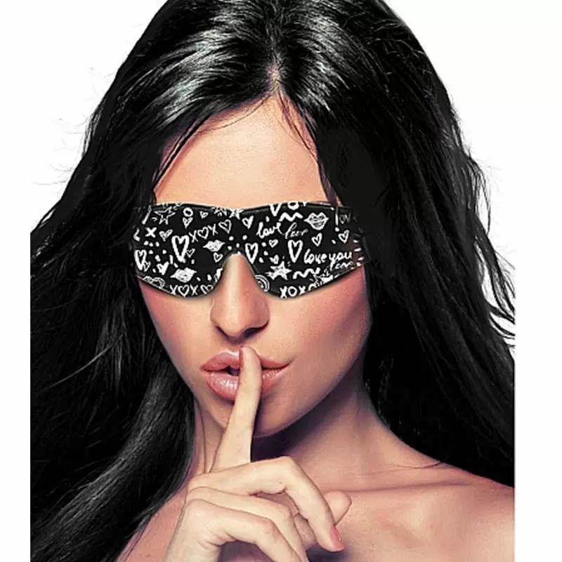 Маска на глаза закрытого типа (повязка) Love Street Art Fasion