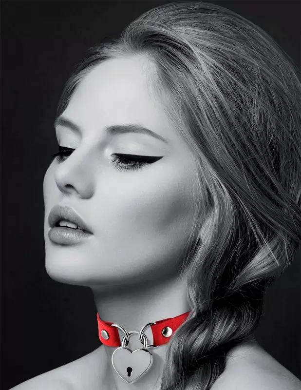 Элегантный чокер Concorde COLLIER PENDENTIF COEUR ROUGE, с металлическим замочком в виде сердца, 34 см, красный