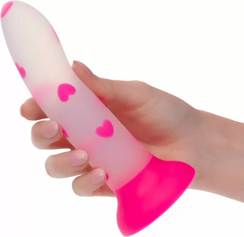 Светящийся фаллоимитатор California Exotic Novelties Glow Stick Heart, 15,2 см, силикон, белый с розовым