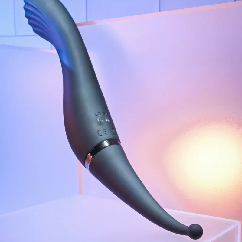 Мощный двусторонний вибратор Evolved TANTALIZING TEASER, черный