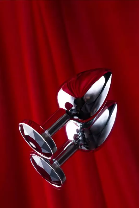 Маленькая изящная анальная пробка TOYFA с кристаллом цвета турмалина - серебристый с черным