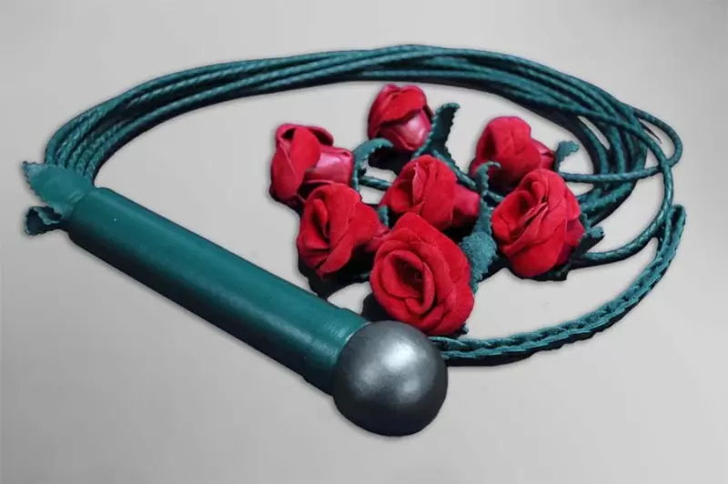 Плетка семихвостка «Букет страсти» (Длина 900 мм)