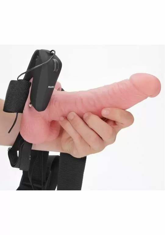 Реалистичный страпон Shots Toys — телесного цвета, с вибрацией, 18 см