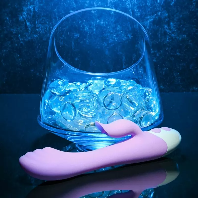 Вибратор-кролик Evolved PLEASING PETAL, 19.6 см, сиреневый