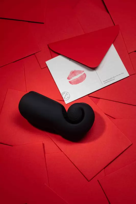 Раскручивающийся мастурбатор SVibe EVO, двойная стимуляция, 5 режимов работы, два мотора, черный