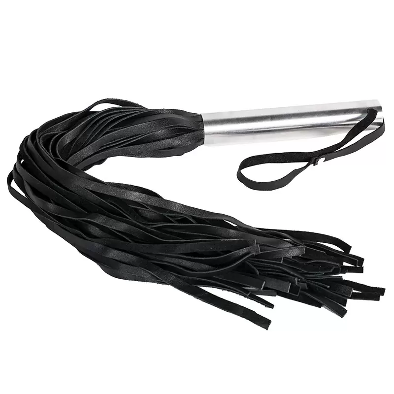 Плеть кожаная Leather Whip Metal с металлической рукоятью – черная