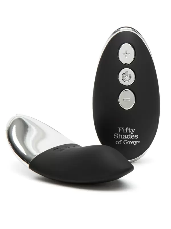 Компактный стимулятор клитора Fifty Shades of Grey, 8,9 см, с пультом Д/У, черный