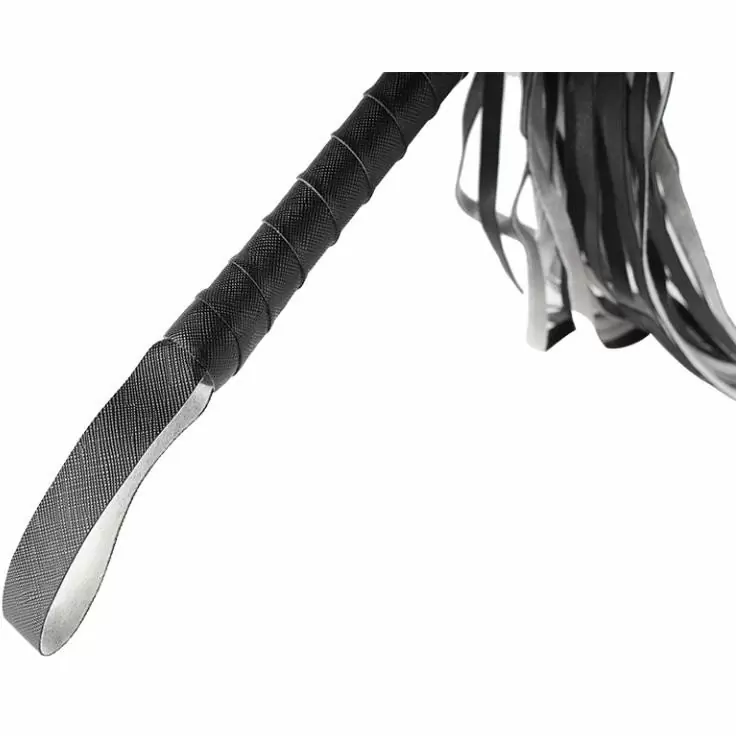 Черная плеть из искусственной кожи с удобной ручкой, Erozon