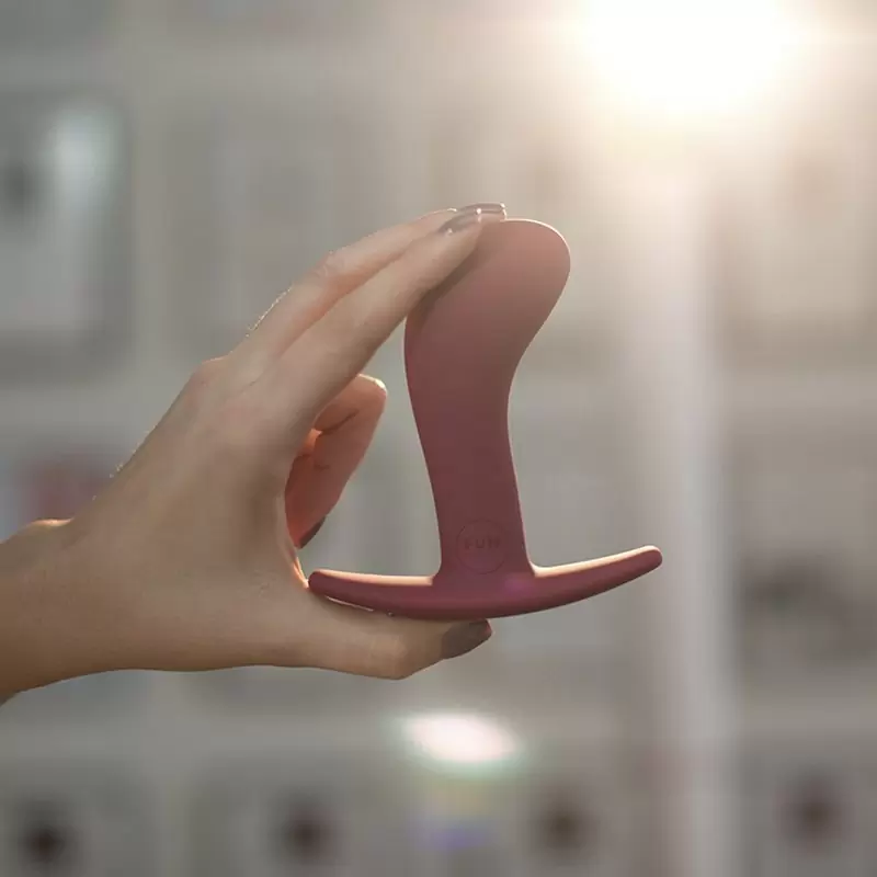 Крупная анальная пробка Fun Factory Bootie Large, 11 см, силикон,, бордовая