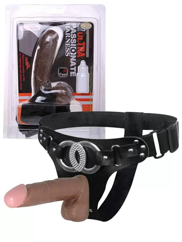 Трусики с декоративной пряжкой и фаллосом-реалистиком Ultra Passionate Harness – коричневый