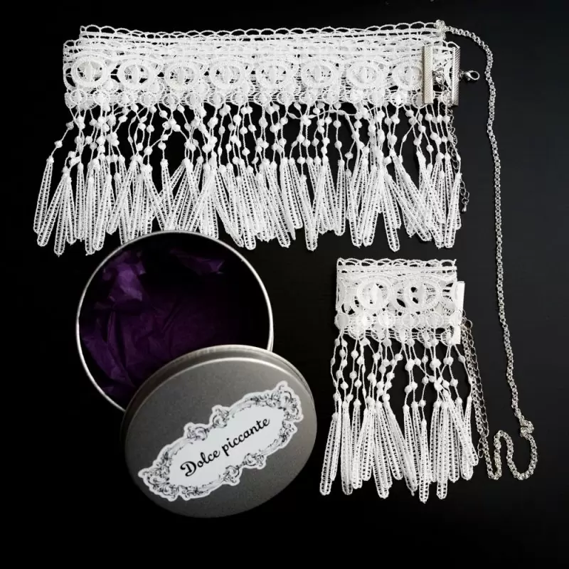 Белое кружевное колье на тело ручной работы Dolce Piccante Сarnevale - S