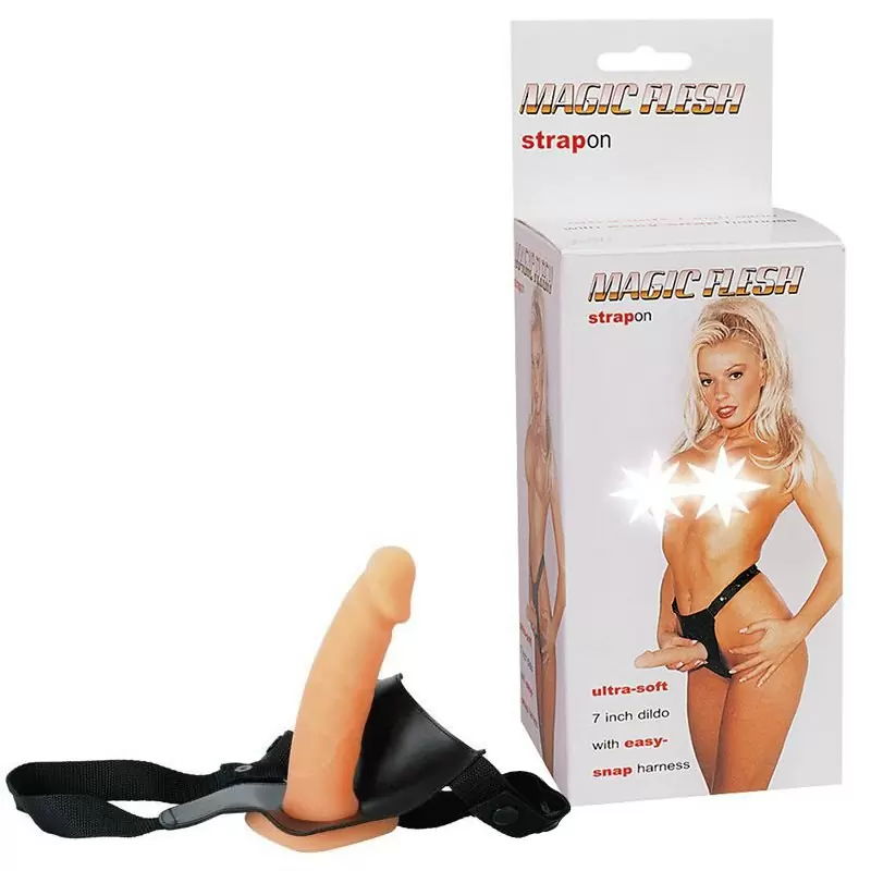 Женский страпон Magic Flesh Strap On - телесный