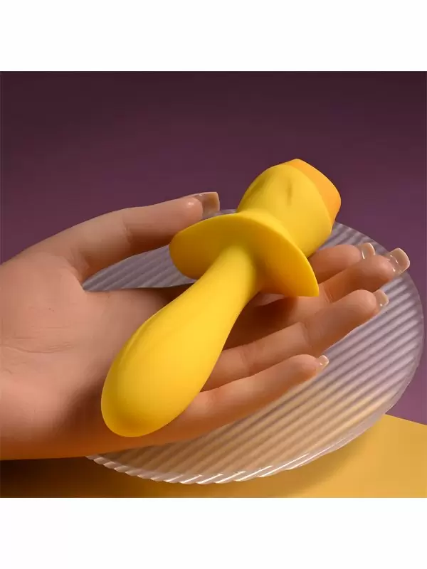 Элегантная анальная вибропробка Evolved Mellow Yellow, 13,5 см, с кристаллом, силикон, 10 режимов, желтый