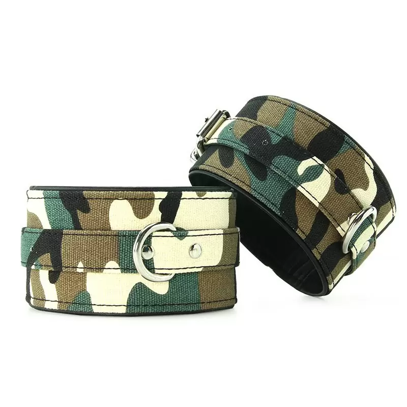 Наручники Kinky Camo Wrist Cuffs