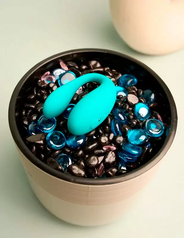 Парный вибратор Amovibe TWIN Tiffani, 8 см, 4 режима, управление через приложение, силикон, тиффани