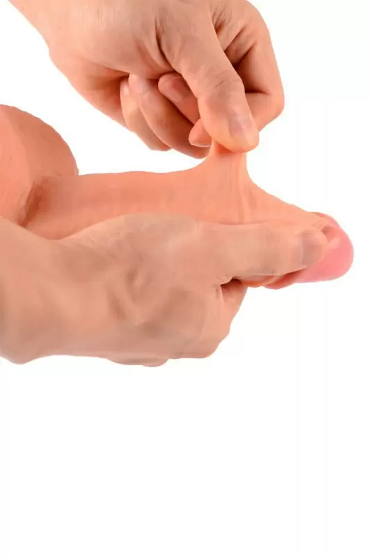 Силиконовый ультра-реалистик с двойной структурой Real Man Dual Layer 20 см – телесный