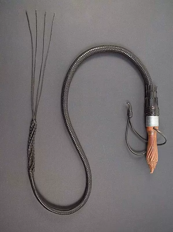 Битч «Парящий орел со змеей» 