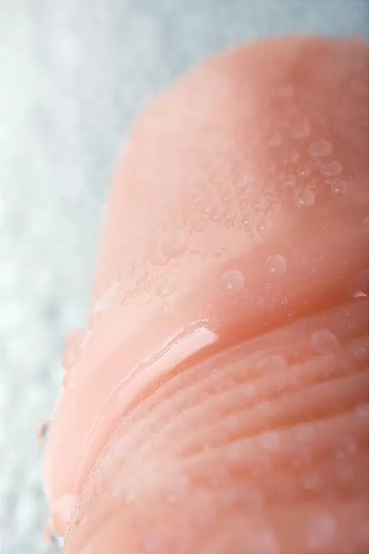 Реалистичная увеличивающая насадка на пенис TOYFA XLover с петлей на мошонку – телесный