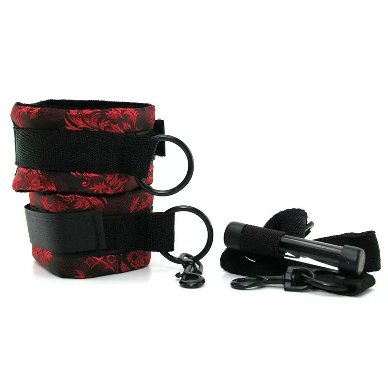 Фиксация на дверь с наручниками Scandal Over the Door Cuffs в атласе