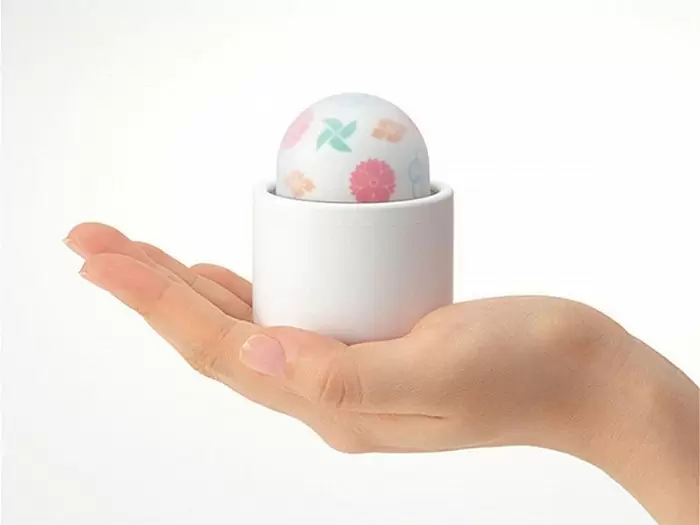 Мини-вибратор Iroha Temari Kaze by Tenga. 6 настроек вибрации, ABS/Силикон, водонепроницаемый 