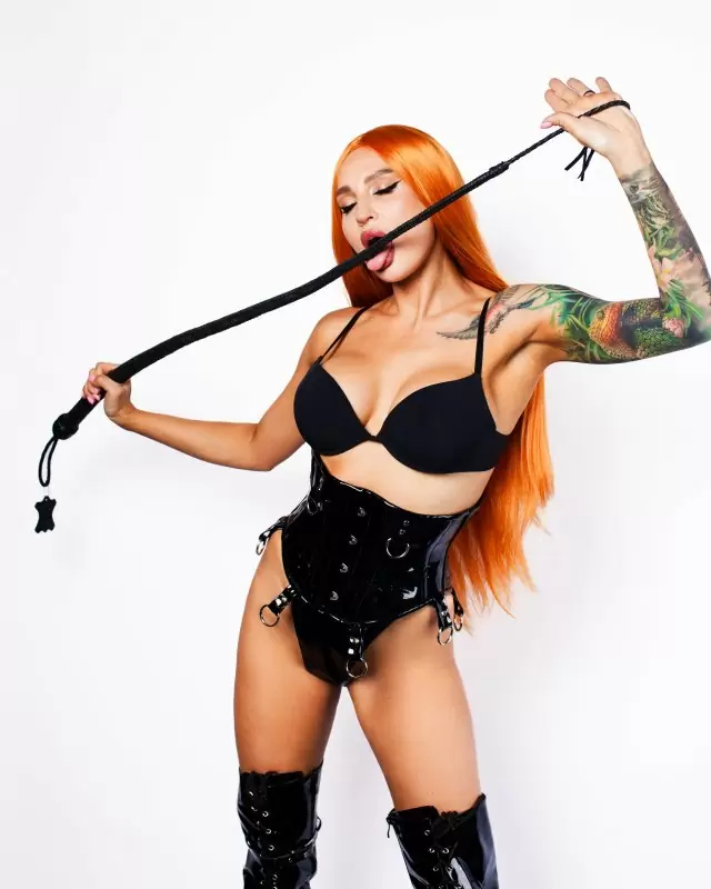 Кнут Scandal из натуральной кожи с многохвостным наконечником