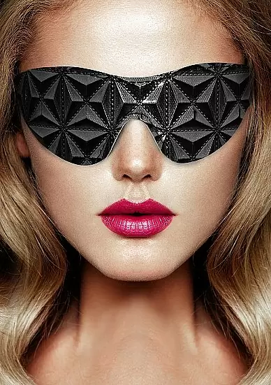Маска на глаза (повязка) Luxury Eye Mask — черная, универсального размера