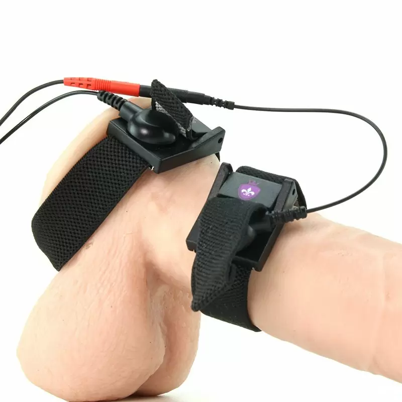 Манжеты на пенис и мошонку Charming Chuck с электростимуляцией – черный