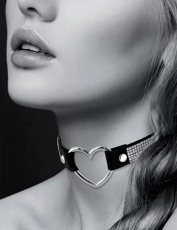 Элегантный чокер Concorde COLLIER STRASS ET COEUR, с металлическим сердечком, 39 см, черный
