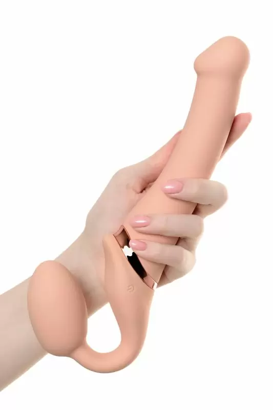 Безремневой страпон с вибрацией. Strap-on-me. 24,5 см. Телесный